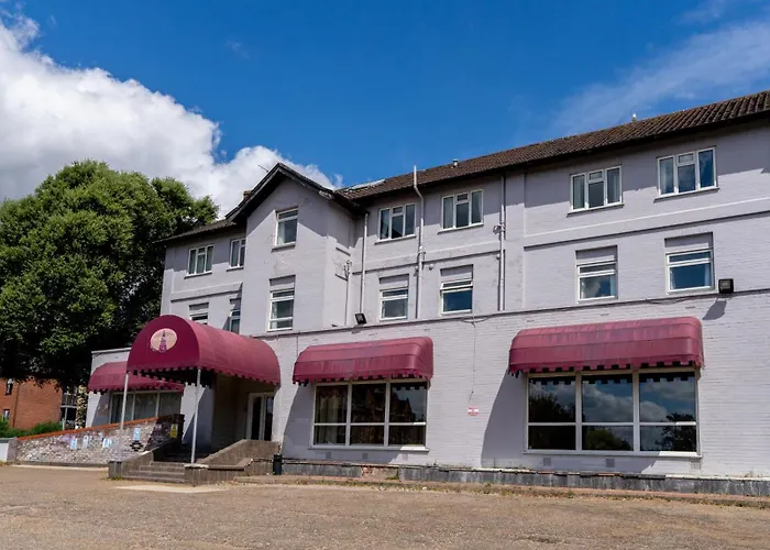 Norwich Central Hotel- Near Norwich Train Station & Carrow Road Stadium