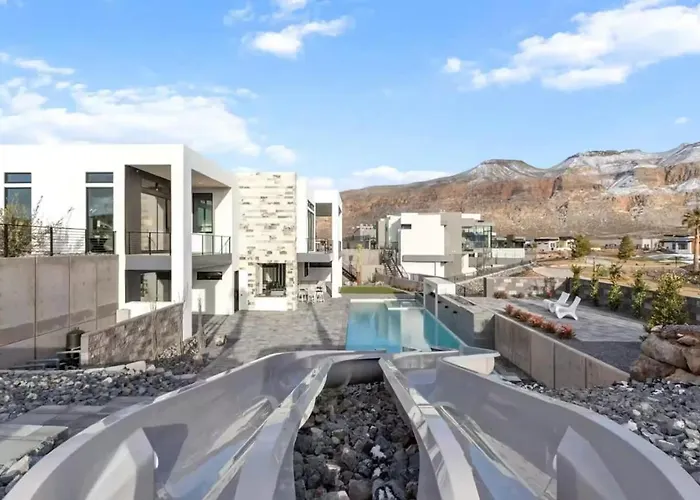 Extraordinary Mountain View House In Utah With Private Heated Pool Plus Slides And Hot Tub, Pickleball Court, Firepit, Game Room & Golf Putting Green