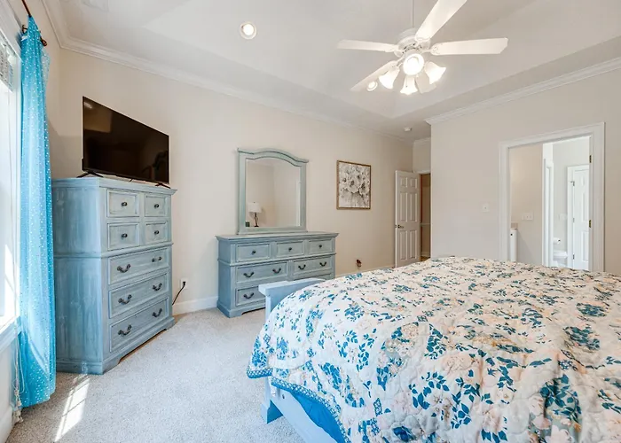 Coastal Home On Hackler Golf Course Near Ccu