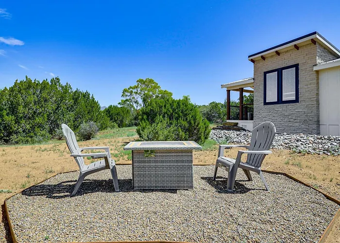 Secluded Tiny Home On 1 Acre Near Dtwn Silver City