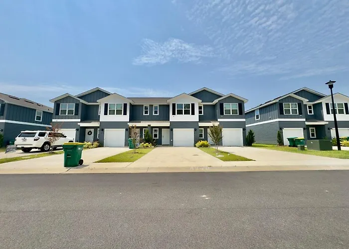 Reagan Ct Getaway - Minutes To Downtown & Beach