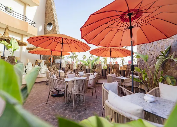 Hotel Paradise Kma