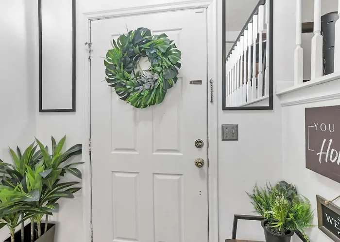 Cozy Reynoldsburg Escape Near Easton & Dwntn