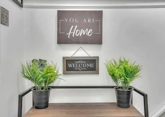 Cozy Reynoldsburg Escape Near Easton & Dwntn