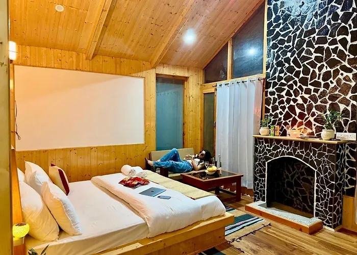 The Mountain Raga , Riverside Villa