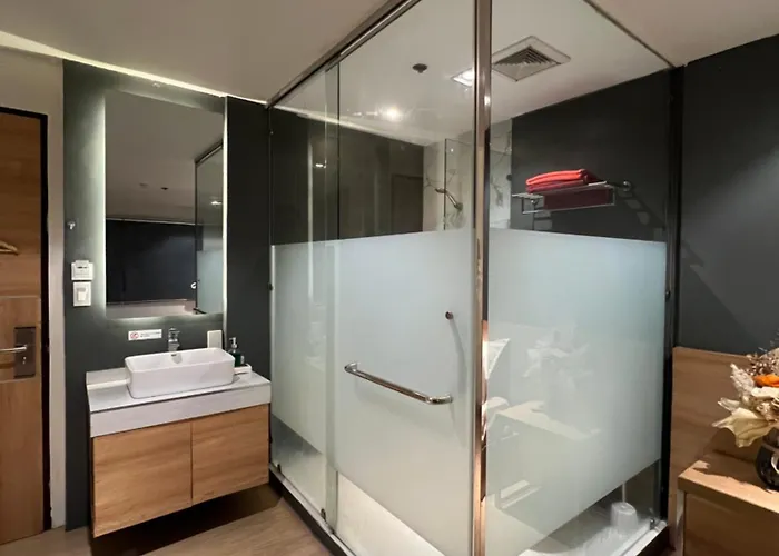 303 Casa Sienna, Real Suites