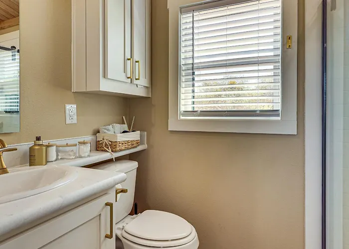 Secluded Tiny Home On 1 Acre Near Dtwn Silver City