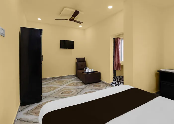 Hotel O Chintal Cheruvu Lakeview