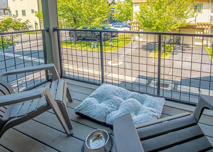 Sweetwater Retreat - Pet Friendly!