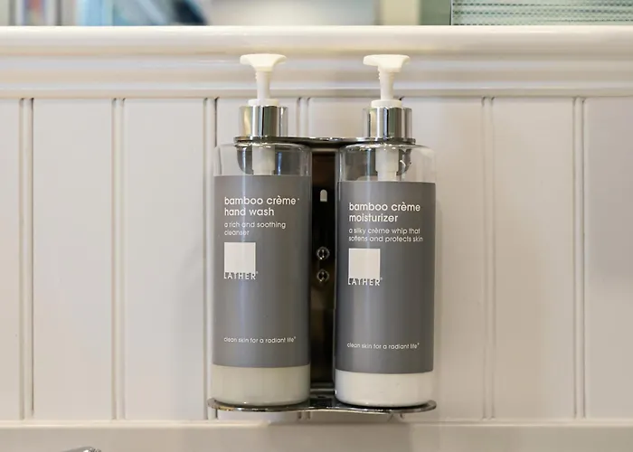 Wilder Inn South Wellfleet, Outset Collection By Hilton