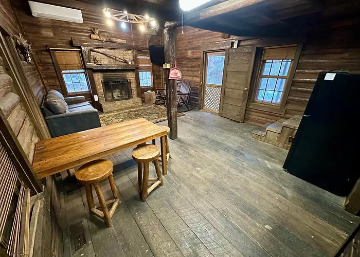 1880 Lake House Log Cabin Game Room - Boat - Ac