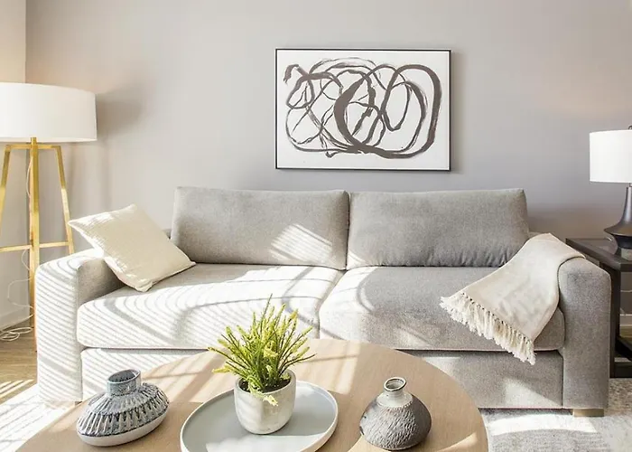 Landing Modern Apartment With Amazing Amenities