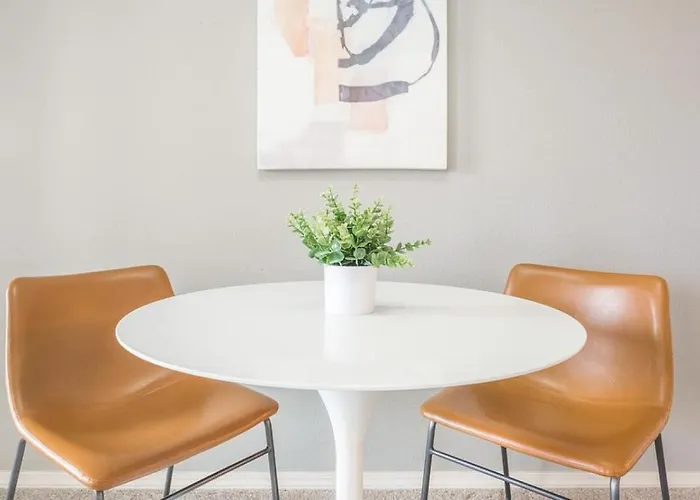 Landing Modern Apartment With Amazing Amenities