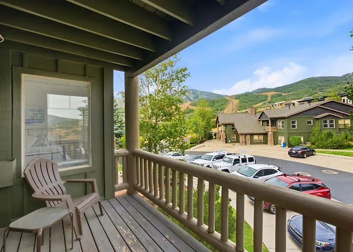 Jordanelle Escape Lake Life And Mountain