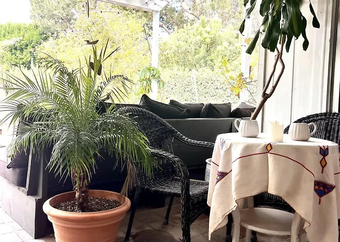 Private Malibu Guest Suite