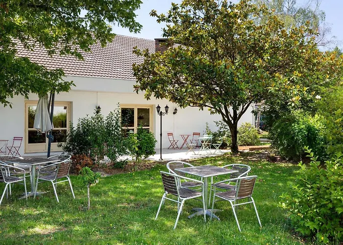 Greet Hotel Villeneuve La Garenne - Renove