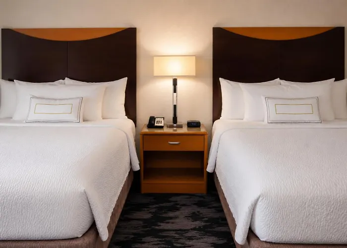 Fairfield Inn & Suites By Marriott Orlando Lake Buena Vista