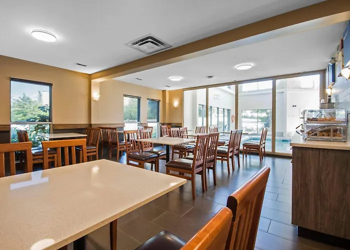 Comfort Inn & Suites Langley - Fraser Highway