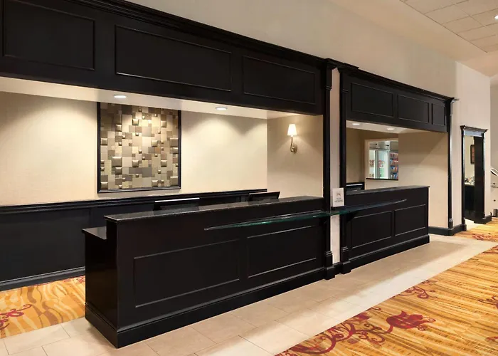 Hilton Fort Wayne At The Grand Wayne Convention Center (Adults Only)