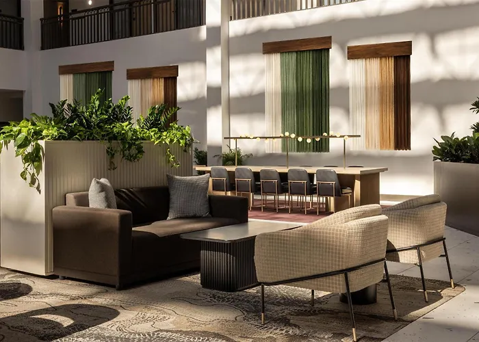 Embassy Suites By Hilton Cincinnati Northeast - Blue Ash