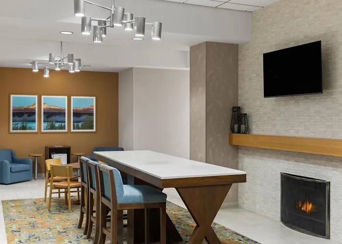 Hampton Inn & Suites Bremerton