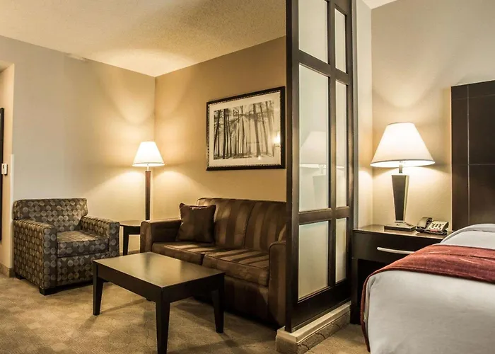 Comfort Suites Huntersville Near Lake Norman