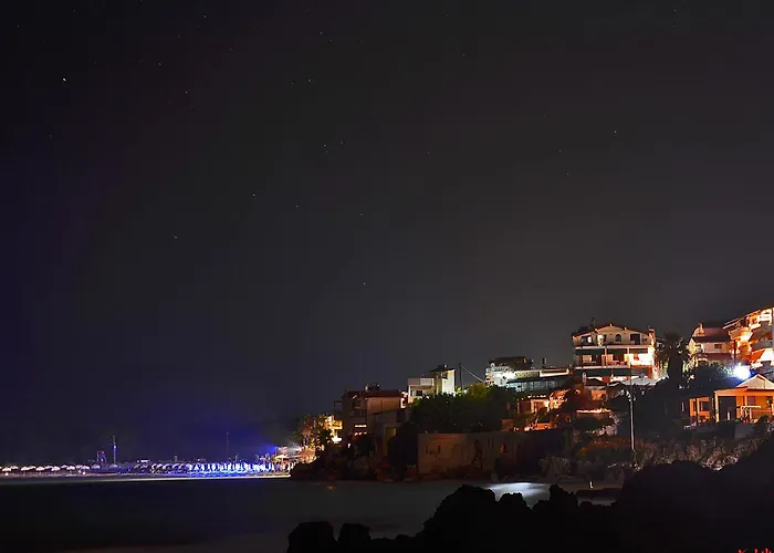 Brati II Beach Hotel