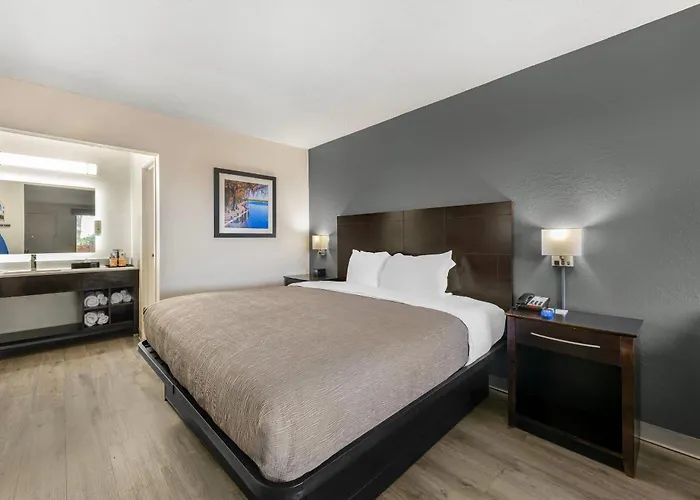 Quality Inn & Suites Live Oak I-10 Exit 283