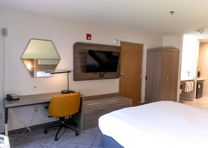 Holiday Inn Express Hotel & Suites Torrington By Ihg