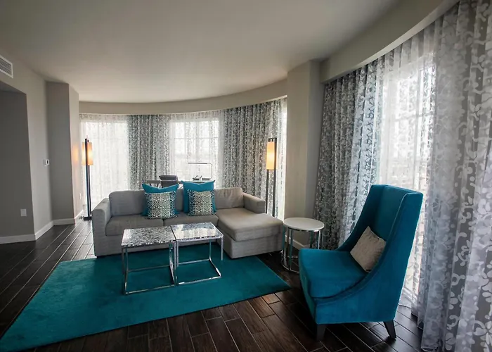 Wyndham Grand Jupiter At Harbourside Place