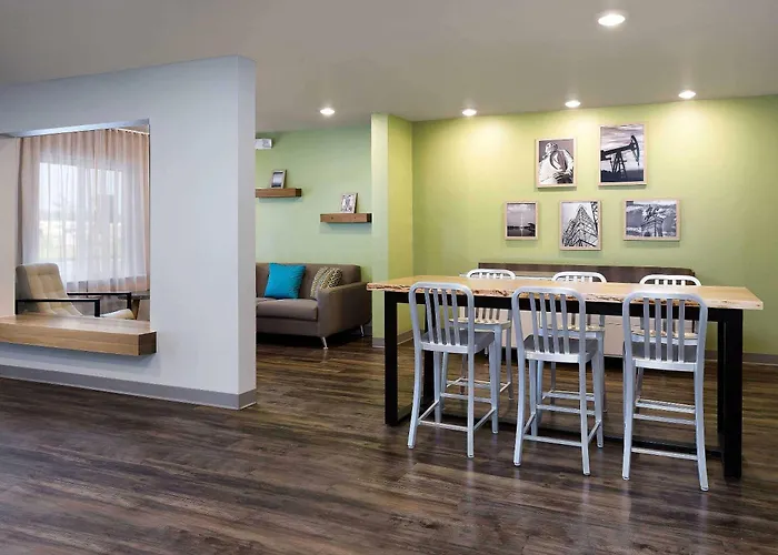 Woodspring Suites Southington