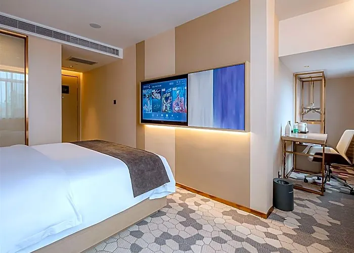 Lavande Hotel Yueyang County Fuya Branch