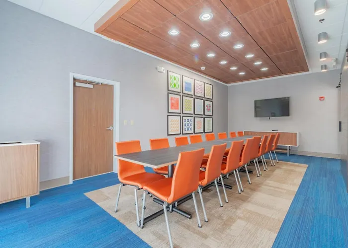 Holiday Inn Express & Suites - Marion By Ihg