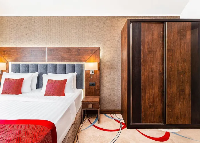 Ramada Hotel & Suites By Wyndham Yerevan