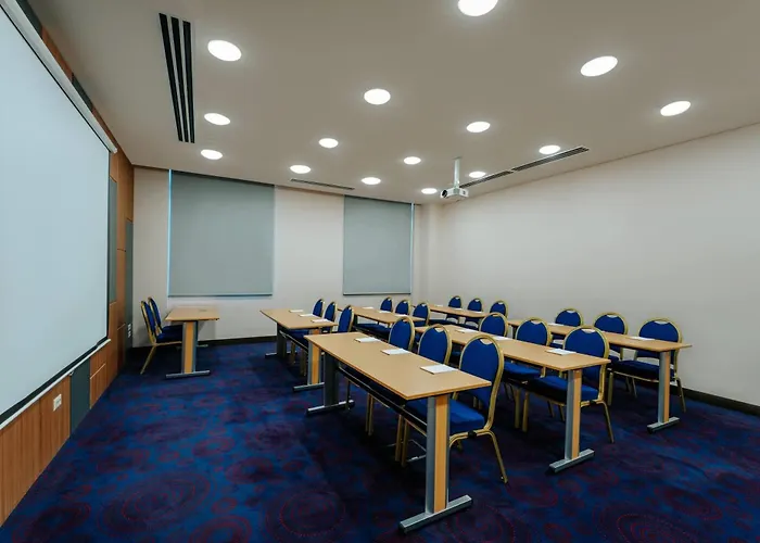 Ramada Hotel & Suites By Wyndham Yerevan