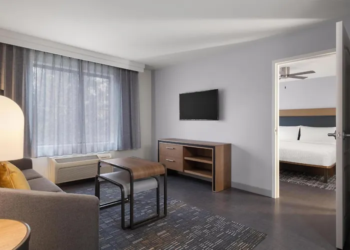 Homewood Suites By Hilton Fresno