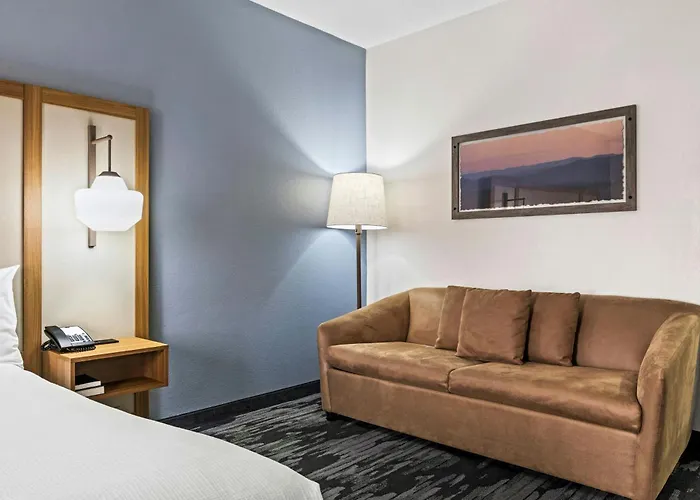 Fairfield Inn & Suites Clarksville