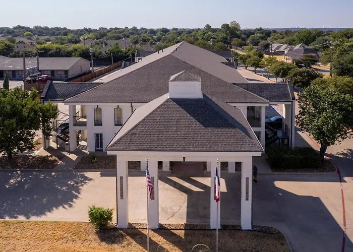 Days Inn By Wyndham Granbury