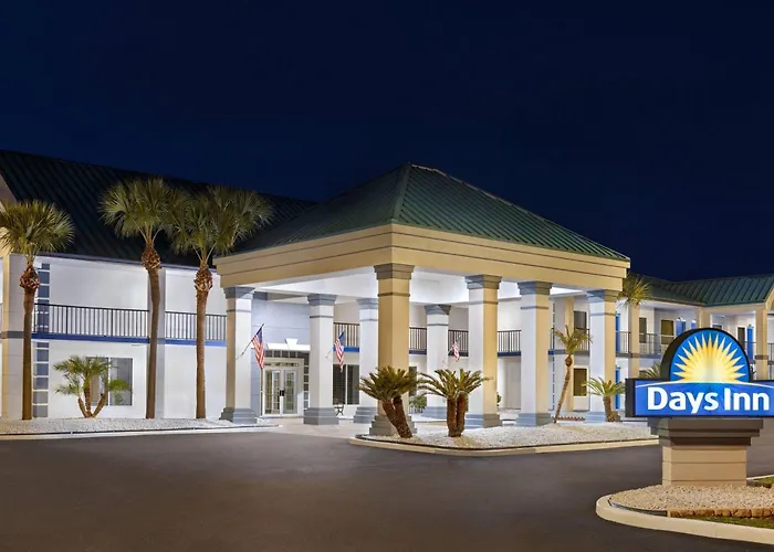 Days Inn By Wyndham Kingsland Naval Base I-95