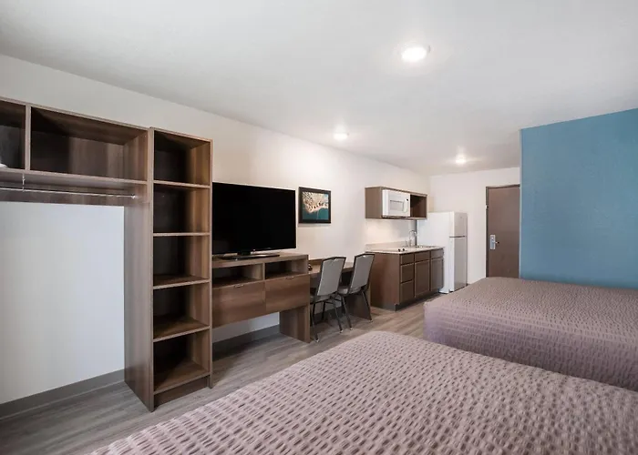 Woodspring Suites Detroit Madison Heights
