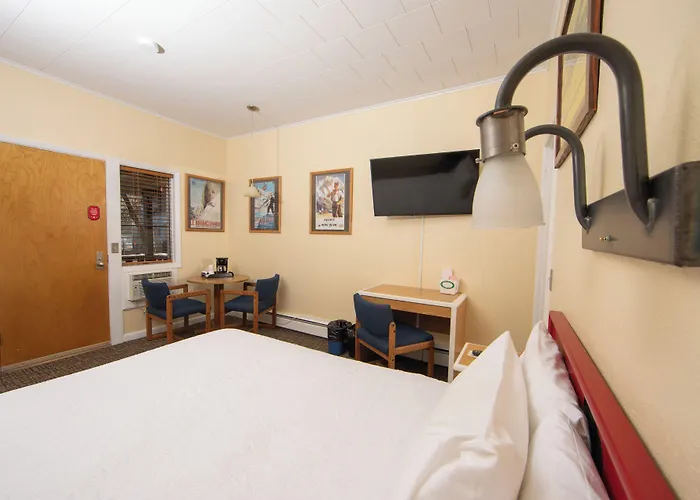 Yodeler Motel