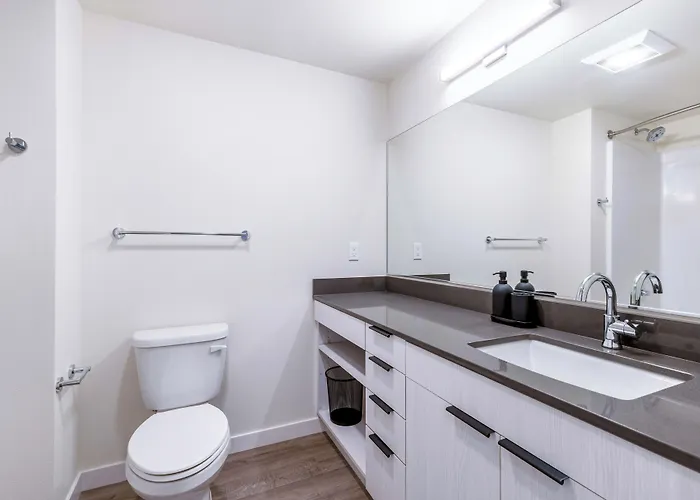 Marina Square Suites