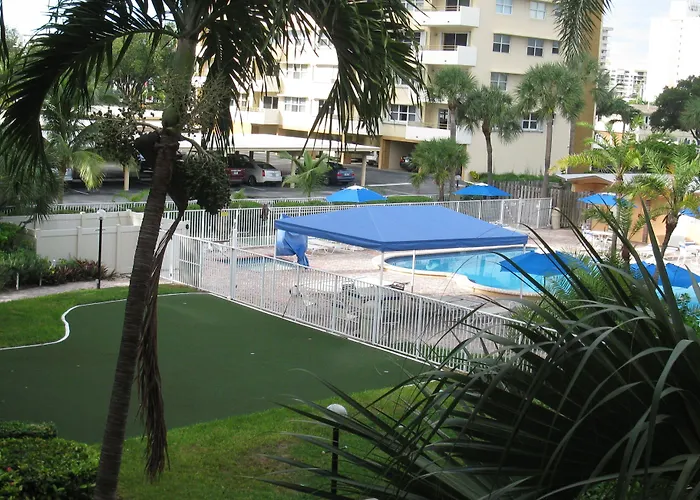 Canada House Pompano Beach