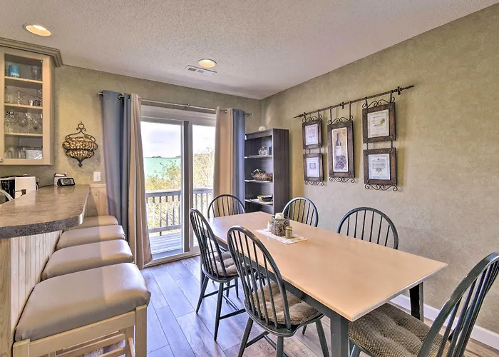 Home W/ Deck In Corolla Light: Walk To Beach!