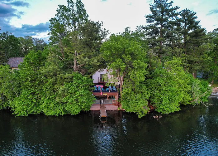 Lakefront Family Retreat W/ Private Dock!