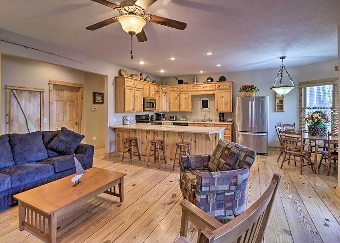 Beaver Lake Retreat W/ Game Room & Spacious Deck