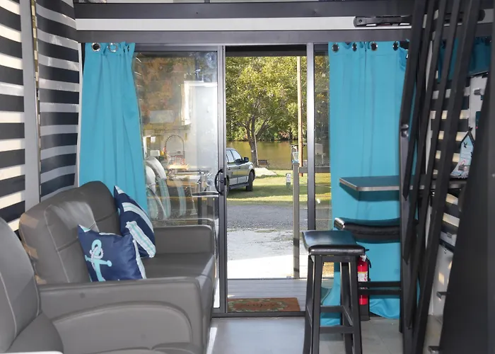 Bells Marina & Fishing Resort - Santee Lake Marion By I95 - Family Adventure, Pets On Request!