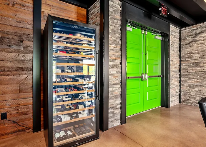 Cobblestone Hotel & Suites - De Pere Green Bay