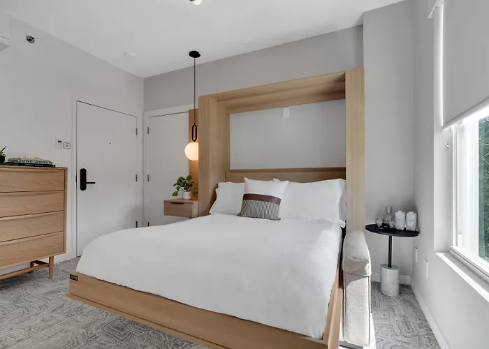 The St Laurent Guest Rooms