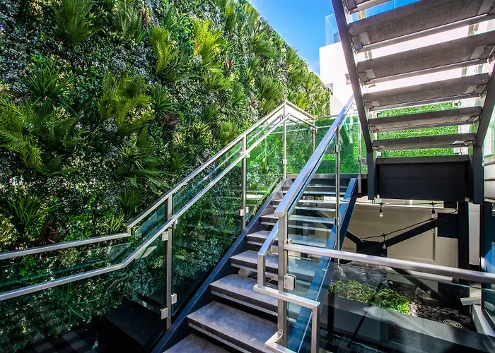 Sw Beach Hotel